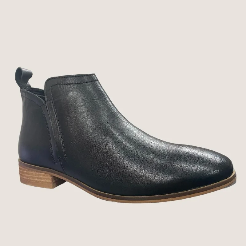 Men's ankle boots with a metallic accentHuman Premium Sine Boot