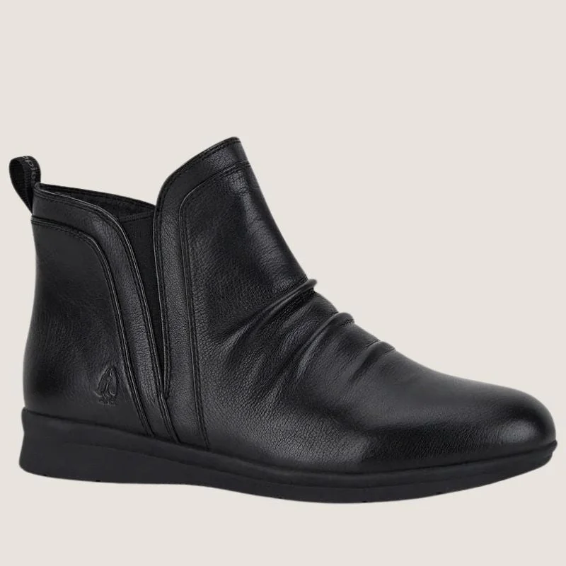 Minimalist men's ankle boots for a modern aestheticHush Puppies Nerine Boot