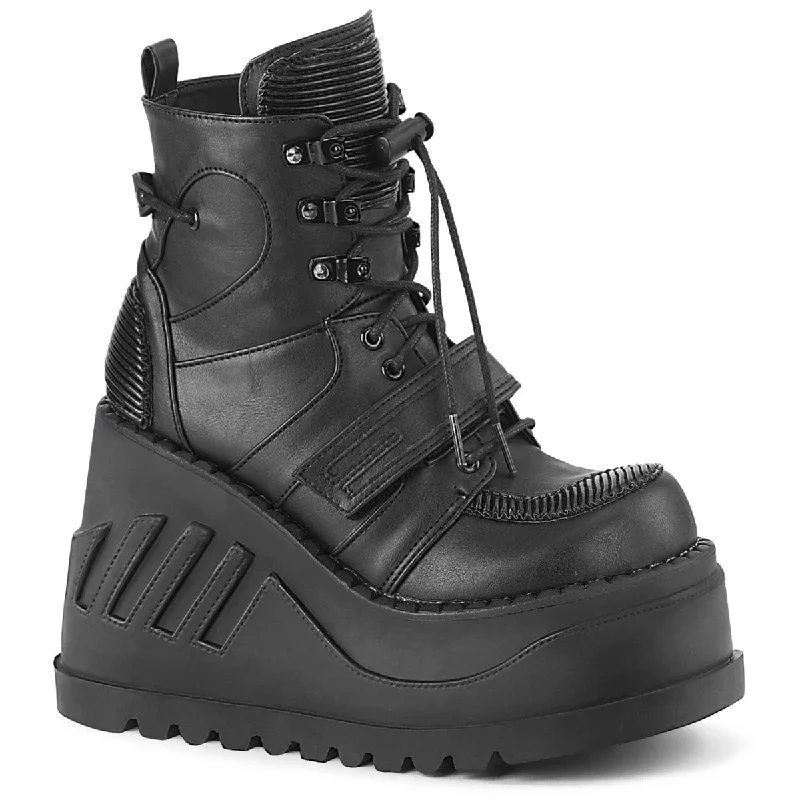 Combat - style men's ankle boots for a tough lookStomp-13