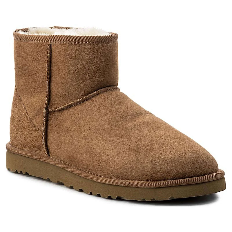 Lace - up men's ankle boots with a distressed finishClassic Mini II Suede Sheepskin Men's Winter Boots