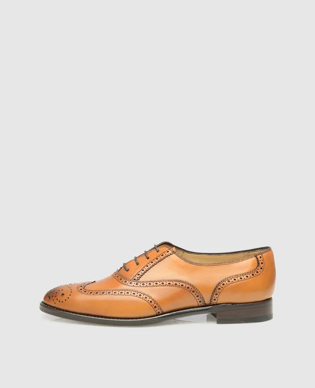 Low - top men's boat shoes for a sleek appearanceNo. 152 - Cognac