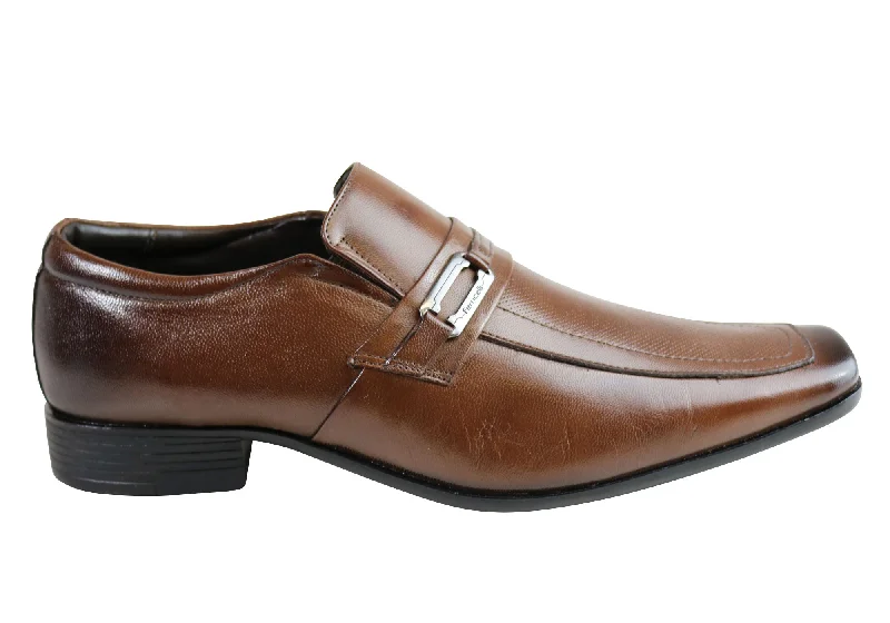 Men's formal shoes in a black or brown leatherFerricelli Kai Mens Wave Memory Comfort Technology Dress Shoes Men's formal shoes in a black or brown leatherFerricelli Kai Mens Wave Memory Comfort Technology Dress Shoes