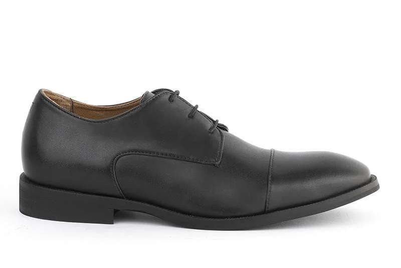 Men's leather formal Oxford shoes with a cap toe'Henry' Men's classic cap-toe shoe  by Ahimsa - black