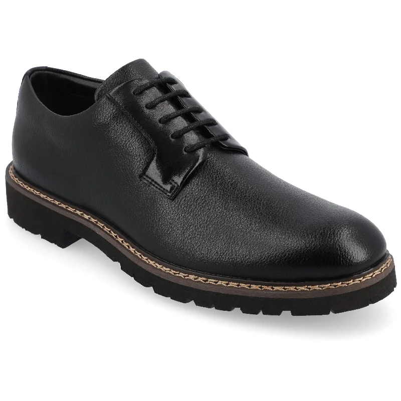 Men's formal shoes with a classic silhouetteVance Co. Martin Plain Toe Derby